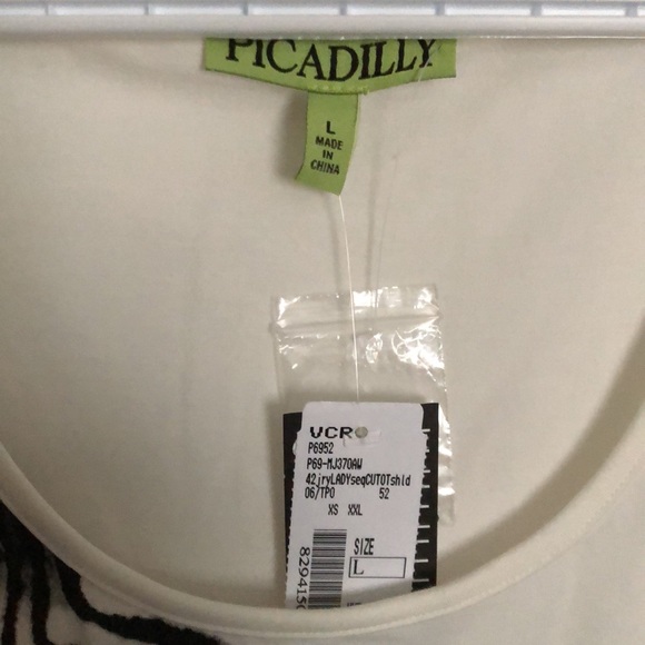 NWT: Cold Shoulder Top - Picture 3 of 5